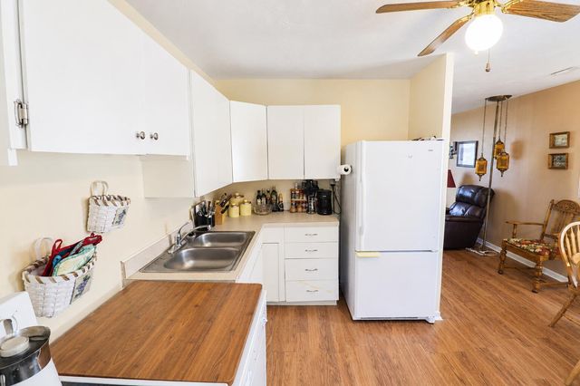 1009 HIATT Street, Carter Lake, IA 51510