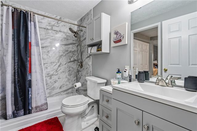 545 Winesap Ct, South Fayette, PA 15017