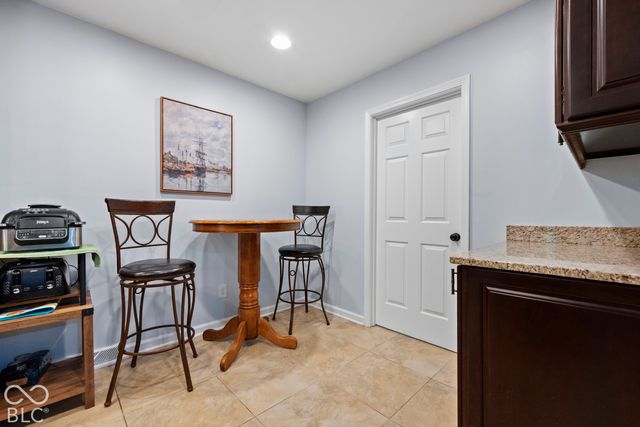9110 Waymen Drive, Indianapolis, IN 46268