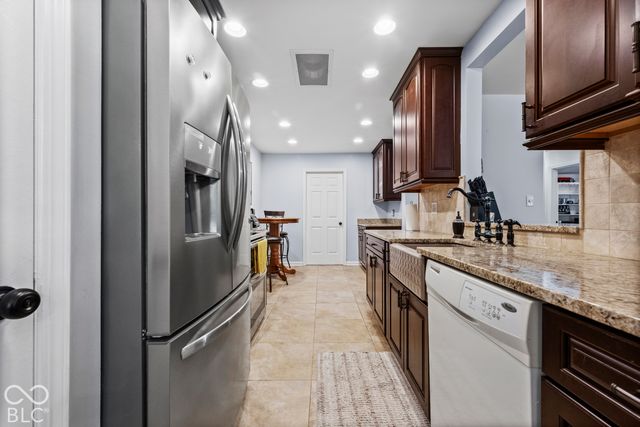 9110 Waymen Drive, Indianapolis, IN 46268