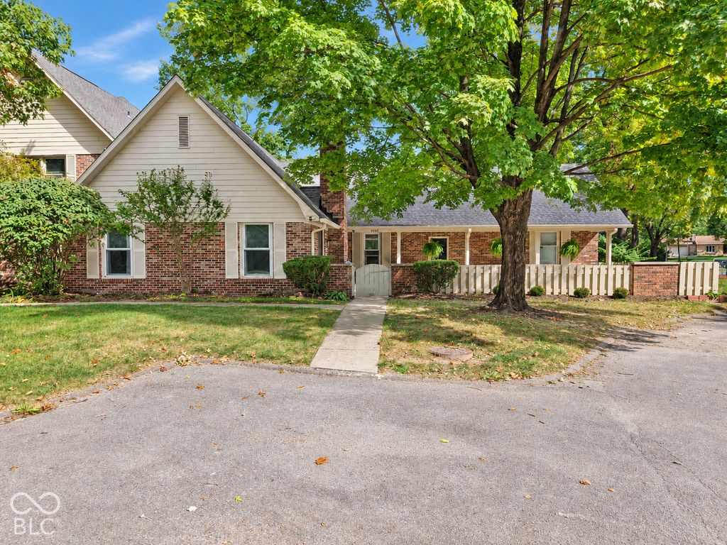 9110 Waymen Drive, Indianapolis, IN 46268