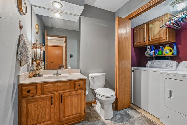 3315 Riverpointe Circle NE, Cedar Rapids, IA 52411