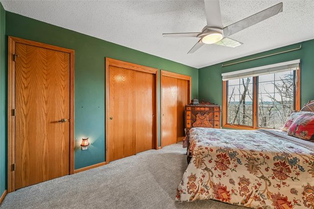 3315 Riverpointe Circle NE, Cedar Rapids, IA 52411