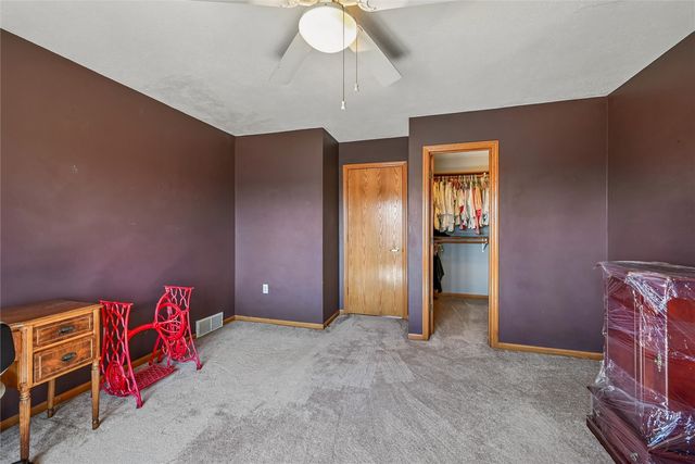 3315 Riverpointe Circle NE, Cedar Rapids, IA 52411