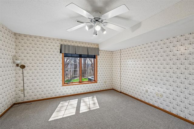 3315 Riverpointe Circle NE, Cedar Rapids, IA 52411
