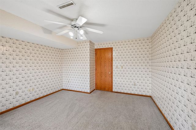3315 Riverpointe Circle NE, Cedar Rapids, IA 52411