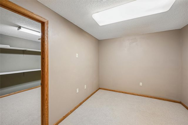3315 Riverpointe Circle NE, Cedar Rapids, IA 52411
