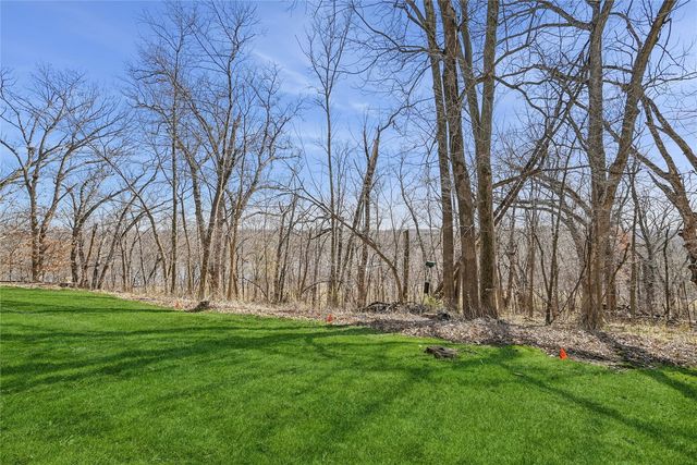 3315 Riverpointe Circle NE, Cedar Rapids, IA 52411