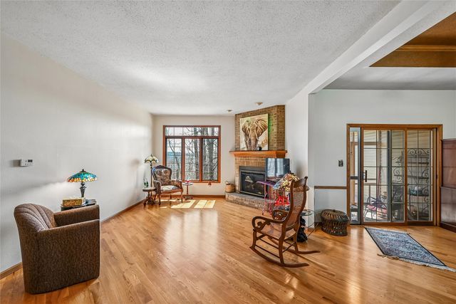 3315 Riverpointe Circle NE, Cedar Rapids, IA 52411