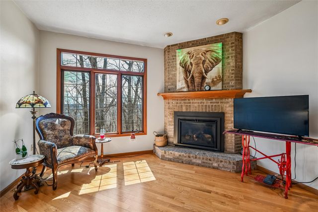 3315 Riverpointe Circle NE, Cedar Rapids, IA 52411