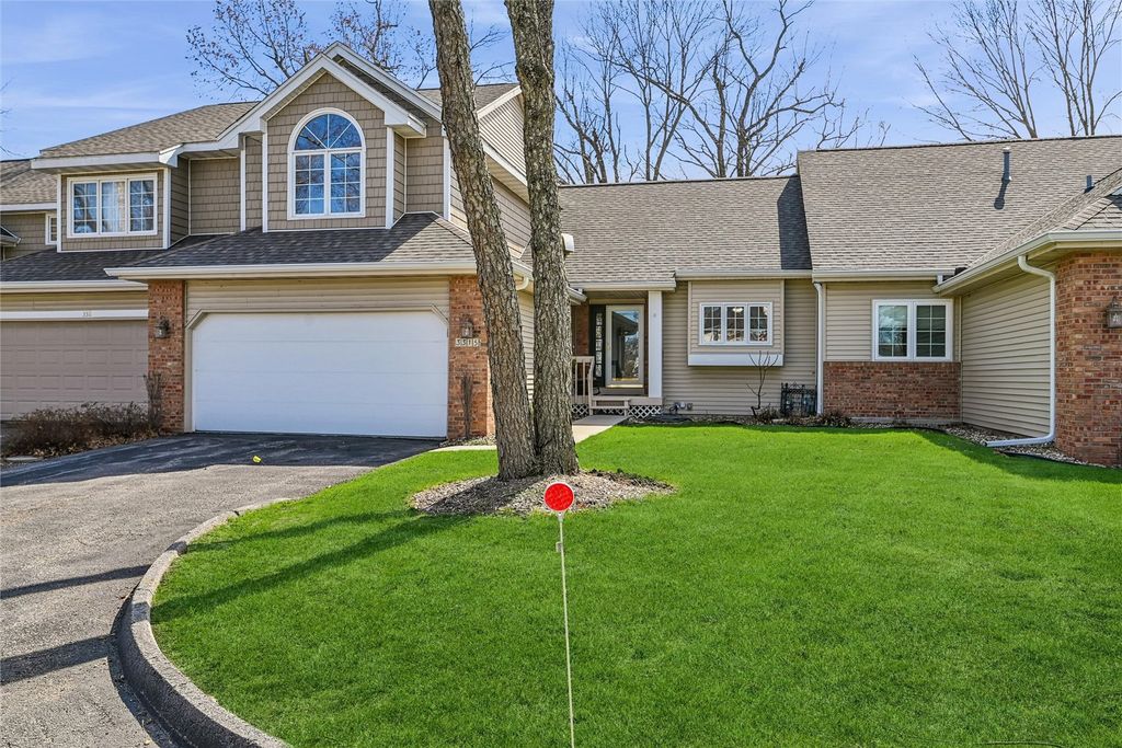 3315 Riverpointe Circle NE, Cedar Rapids, IA 52411