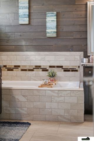 7272 Fuji Lane, Lincoln, NE 68516