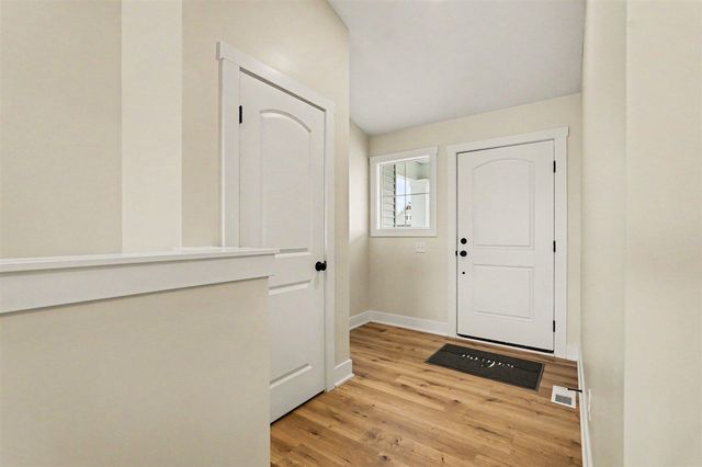 4904 Bethpage Drive, Comstock Park, MI 49321
