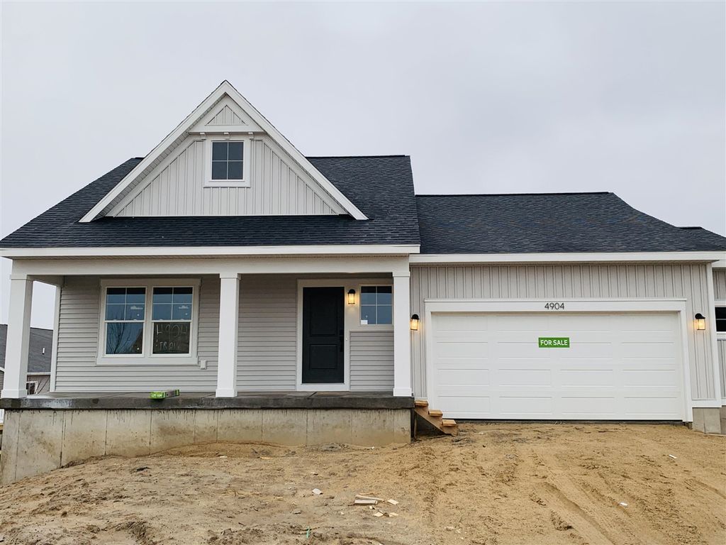 4904 Bethpage Drive, Comstock Park, MI 49321