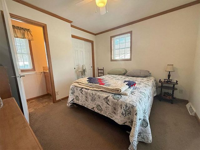 10 Sevigny Road, Castleton, VT 05735