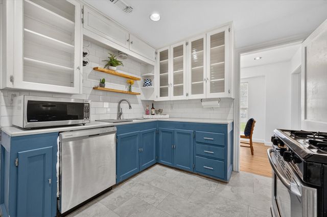 4029 Lovell Avenue, Fort Worth, TX 76107