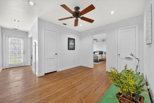 4029 Lovell Avenue, Fort Worth, TX 76107