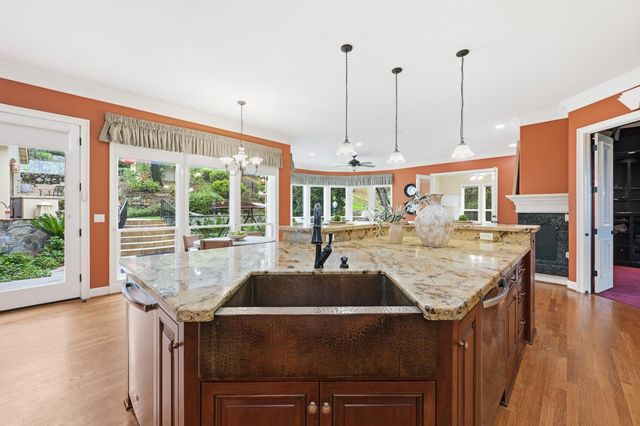 80 Whittington Dr, Newcastle, CA 95658