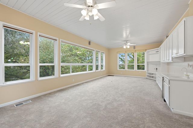 80 Whittington Dr, Newcastle, CA 95658