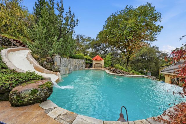 80 Whittington Dr, Newcastle, CA 95658