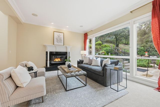 80 Whittington Dr, Newcastle, CA 95658