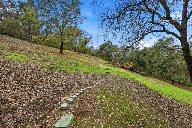 80 Whittington Dr, Newcastle, CA 95658