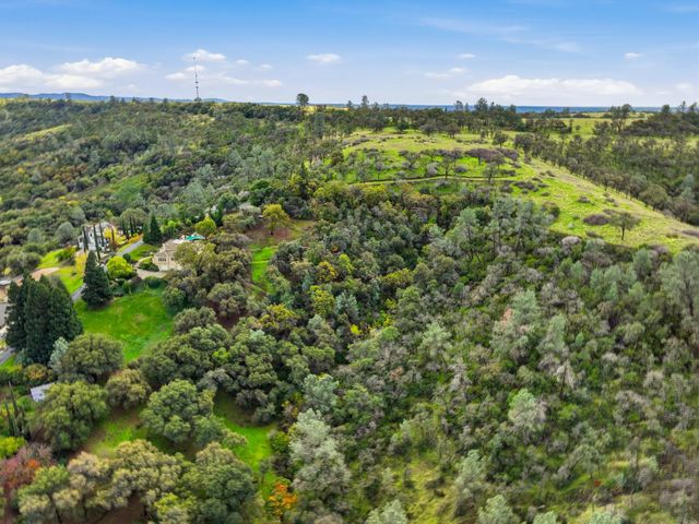 80 Whittington Dr, Newcastle, CA 95658