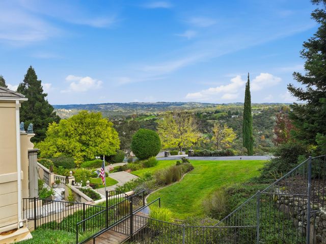 80 Whittington Dr, Newcastle, CA 95658