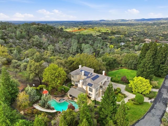 80 Whittington Dr, Newcastle, CA 95658