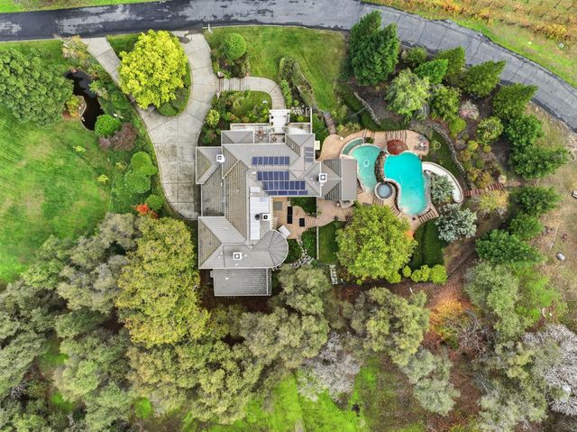 80 Whittington Dr, Newcastle, CA 95658