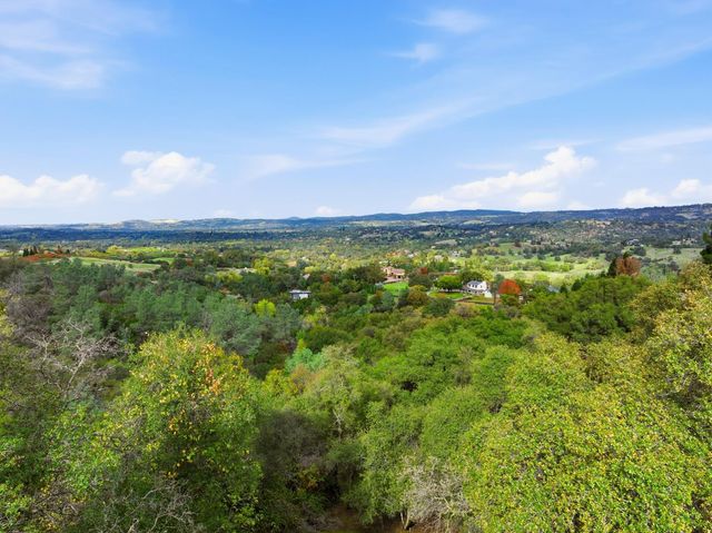 80 Whittington Dr, Newcastle, CA 95658