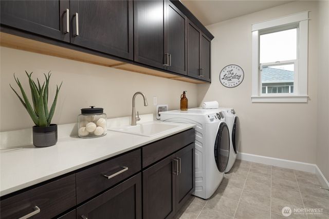 2704 Bowthorpe Street SE, Lacey, WA 98513