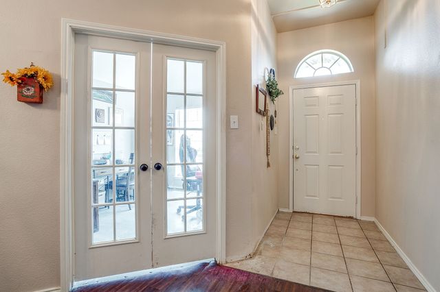 1013 Hidden Lake Drive, Burleson, TX 76028