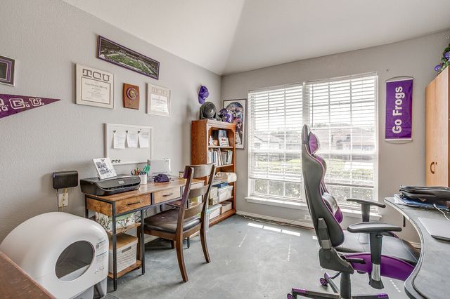 1013 Hidden Lake Drive, Burleson, TX 76028