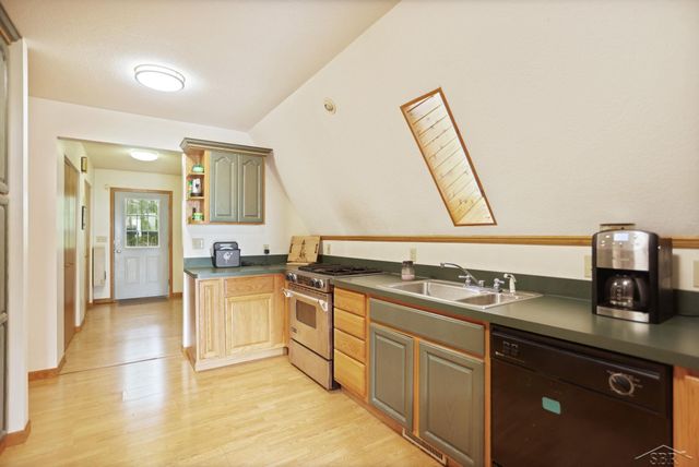 5196 Beachwood Drive, Standish, MI 48658