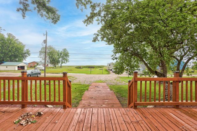 5196 Beachwood Drive, Standish, MI 48658