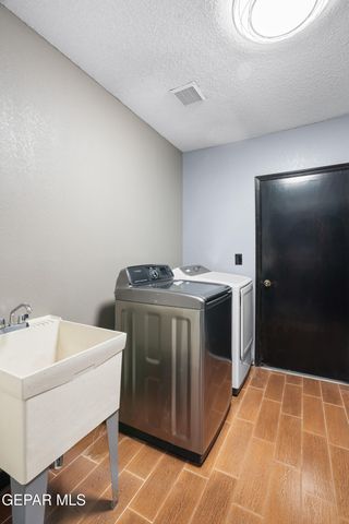 4614 N Stanton Street F38, El Paso, TX 79902