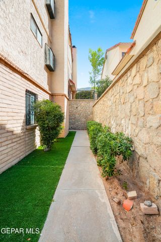 4614 N Stanton Street F38, El Paso, TX 79902