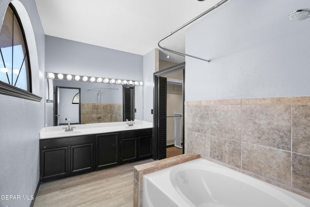 4614 N Stanton Street F38, El Paso, TX 79902