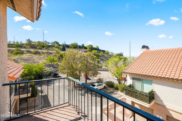 4614 N Stanton Street F38, El Paso, TX 79902