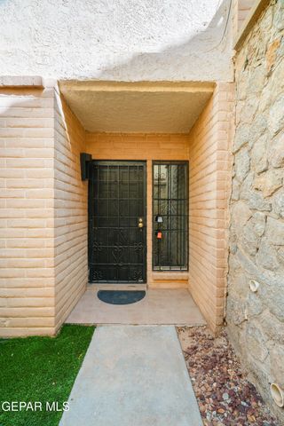 4614 N Stanton Street F38, El Paso, TX 79902