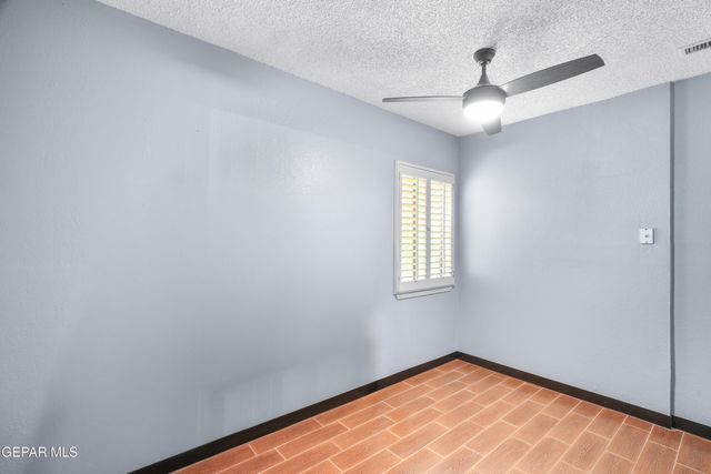 4614 N Stanton Street F38, El Paso, TX 79902