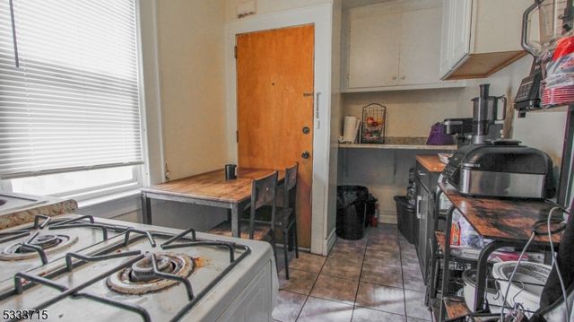 222 Weequahic Ave, Newark City, NJ 07112