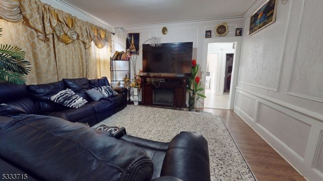 222 Weequahic Ave, Newark City, NJ 07112