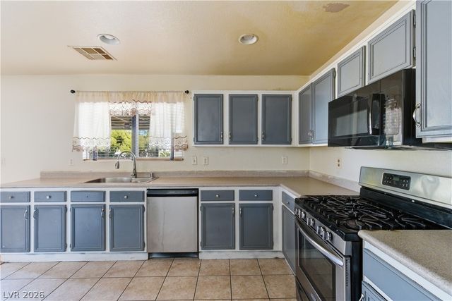 5362 Walcott Drive, Las Vegas, NV 89118