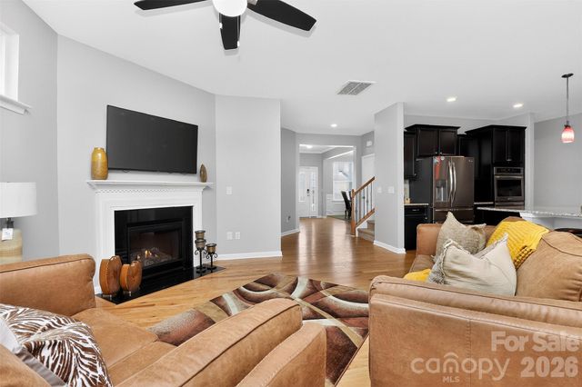 17320 Belmont Stakes Lane, Charlotte, NC 28278