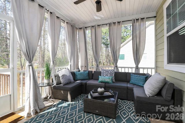 17320 Belmont Stakes Lane, Charlotte, NC 28278