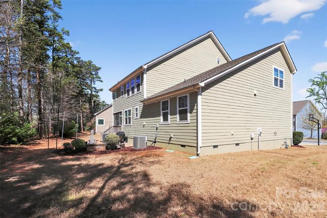 17320 Belmont Stakes Lane, Charlotte, NC 28278