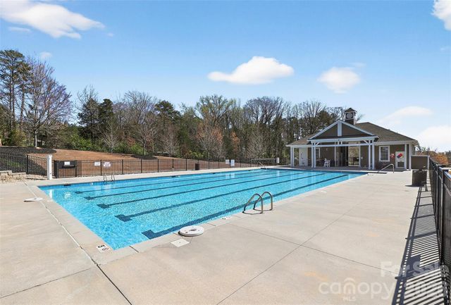 17320 Belmont Stakes Lane, Charlotte, NC 28278