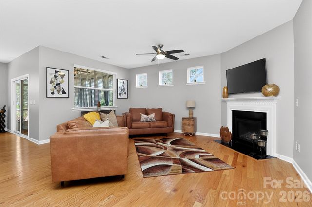 17320 Belmont Stakes Lane, Charlotte, NC 28278